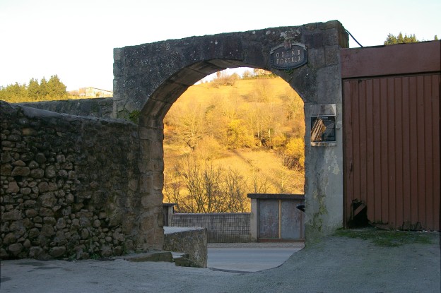 Portal de Oxiña.jpg